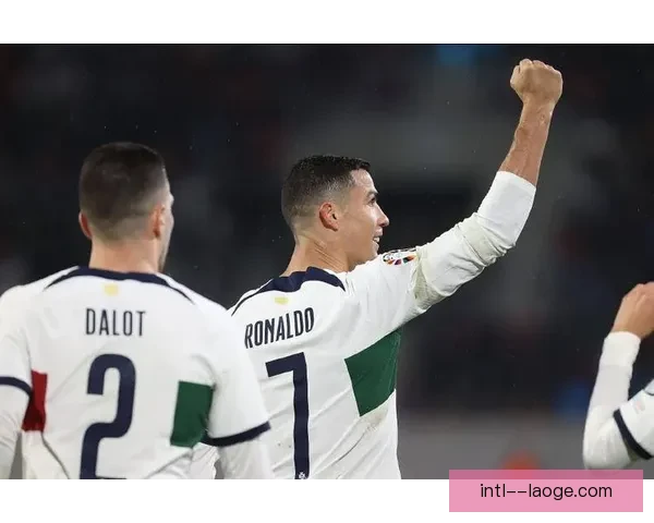 C 罗职业生涯突破九百球正式比赛进球创历史新纪录