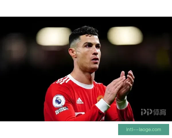 C罗对阵AC米兰英超焦点战全场表现深度复盘解析关键时刻与数据解读 C罗对阵AC米兰英超焦点战全场表现深度复盘解析关键时刻与数据解读